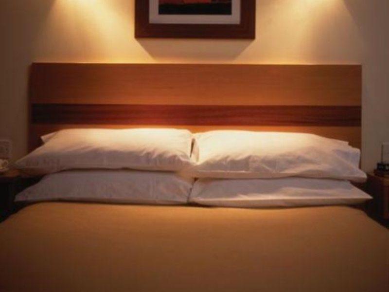 Leonardo Hotel Ноттингем Экстерьер фото